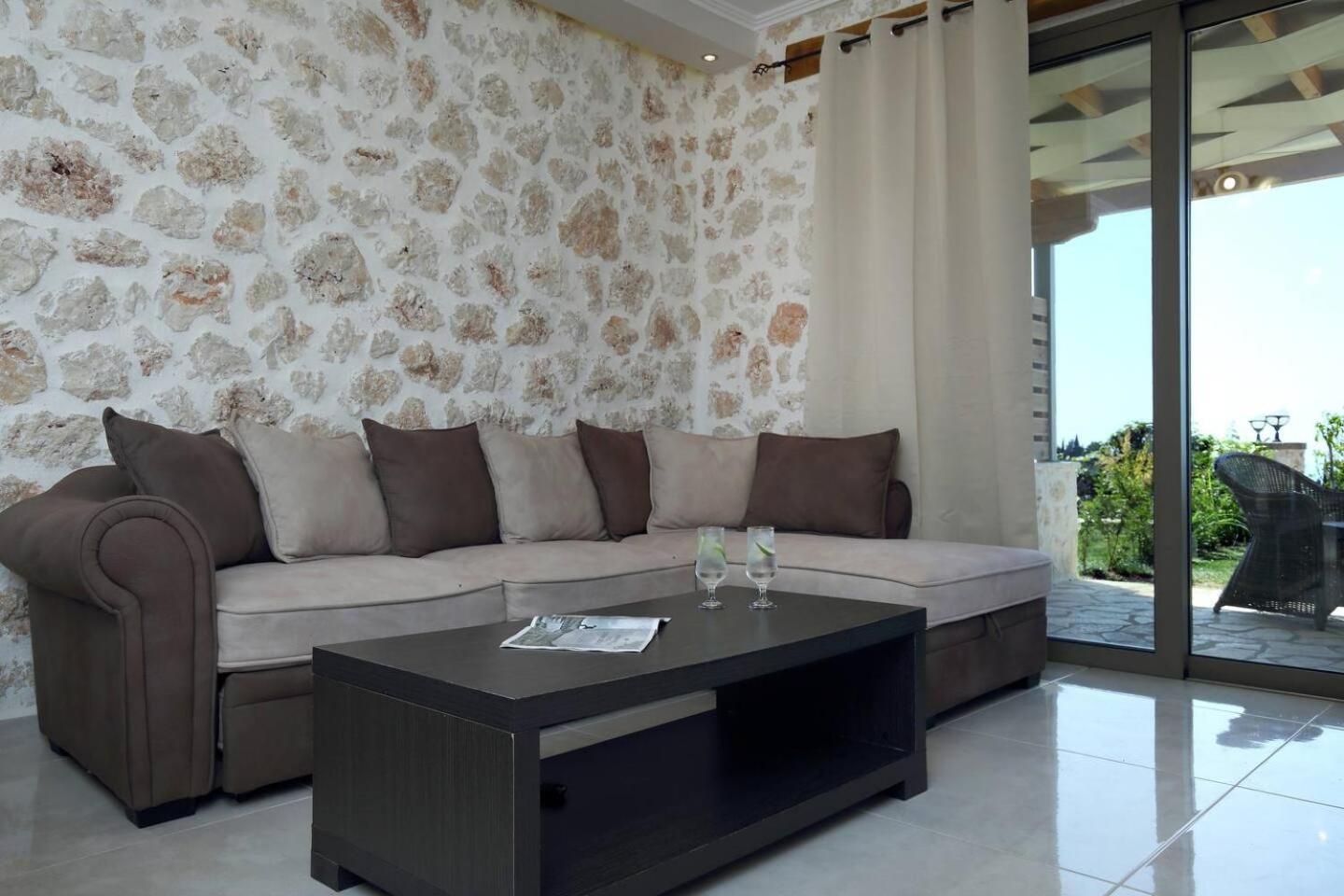 Villas Goudis Τσουκαλάδες Εξωτερικό φωτογραφία
